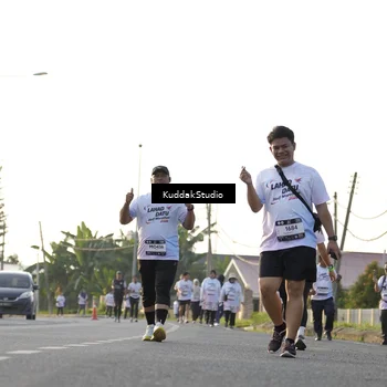 Runner Photo 7683659