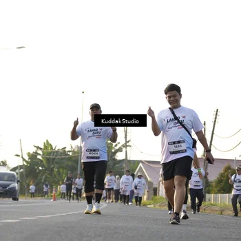 Runner Photo 7683667