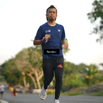 Runner Photo 7683669