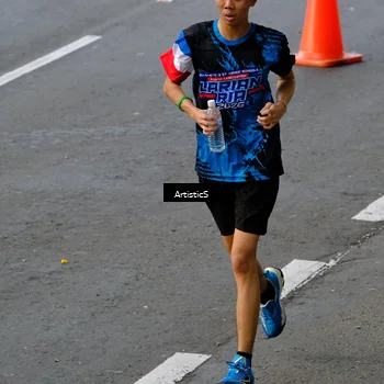 Runner Photo 7683671