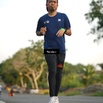 Runner Photo 7683677