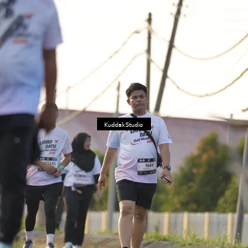 Runner Photo 7683685