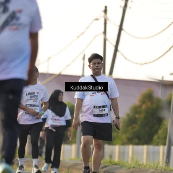Runner Photo 7683694