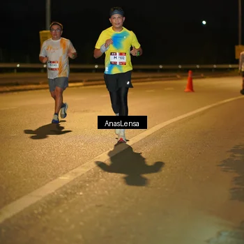 Runner Photo 7683700
