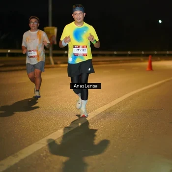 Runner Photo 7683713