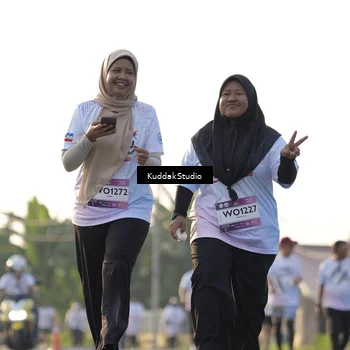 Runner Photo 7683715