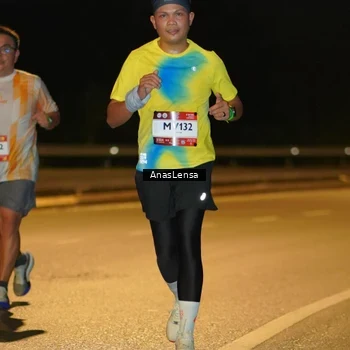 Runner Photo 7683717