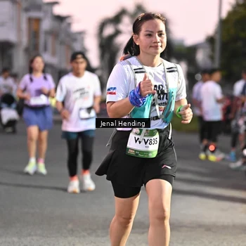 Runner Photo 7683718