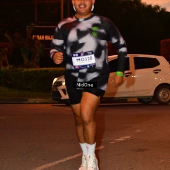 Runner Photo 7683746