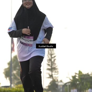 Runner Photo 7683753