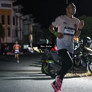 Runner Photo 7683760