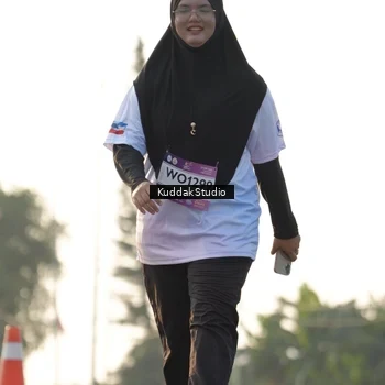 Runner Photo 7683765