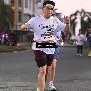 Runner Photo 7683766