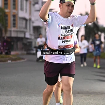 Runner Photo 7683781