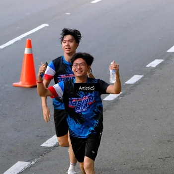 Runner Photo 7683788