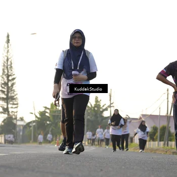 Runner Photo 7683791