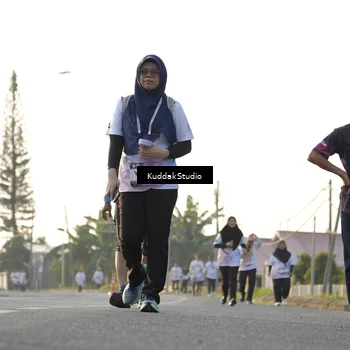 Runner Photo 7683795