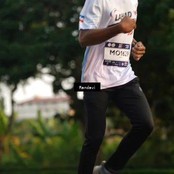Runner Photo 7683797