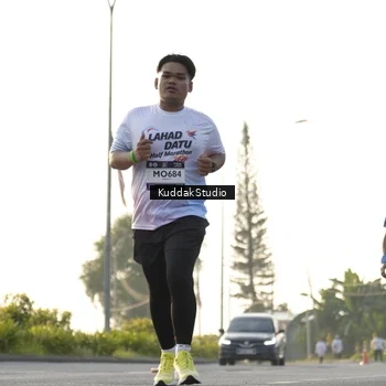 Runner Photo 7683804