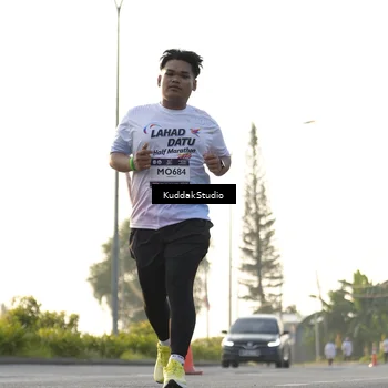 Runner Photo 7683806