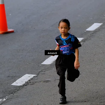 Runner Photo 7683807