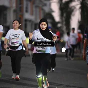 Runner Photo 7683810