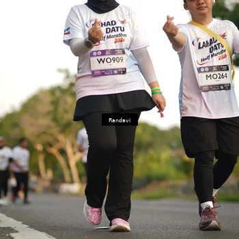Runner Photo 7683811