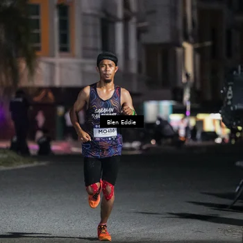 Runner Photo 7683855