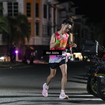 Runner Photo 7683857