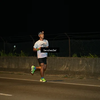 Runner Photo 7683869