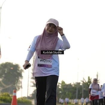 Runner Photo 7683884