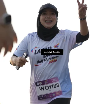 Runner Photo 7683899