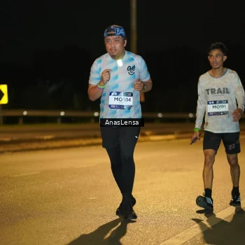 Runner Photo 7683903