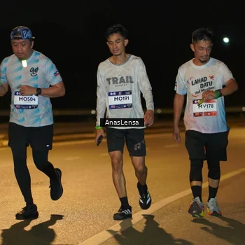 Runner Photo 7683905