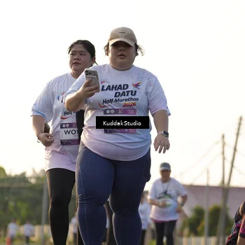 Runner Photo 7683921