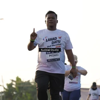 Runner Photo 7683926