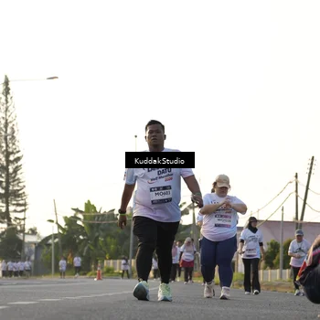 Runner Photo 7683938