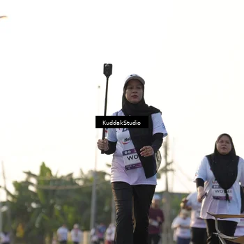 Runner Photo 7683944