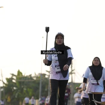 Runner Photo 7683945
