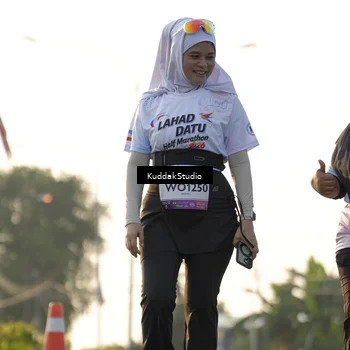 Runner Photo 7683975