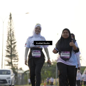 Runner Photo 7683976