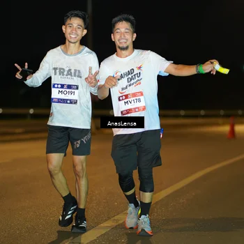 Runner Photo 7683981