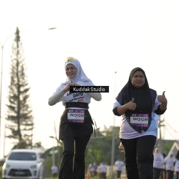 Runner Photo 7683990