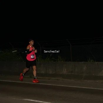 Runner Photo 7683995