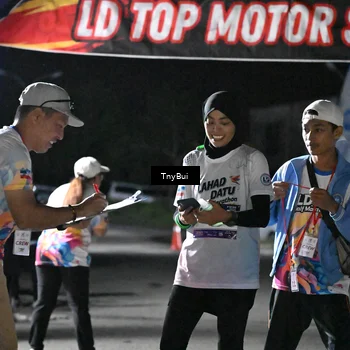 Runner Photo 7683997