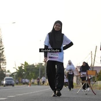 Runner Photo 7684020