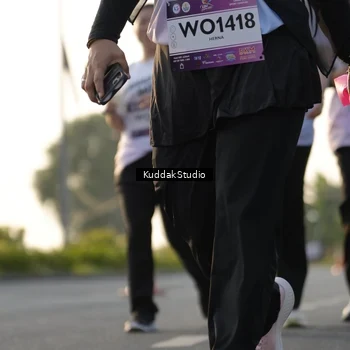 Runner Photo 7684037