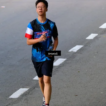 Runner Photo 7684043