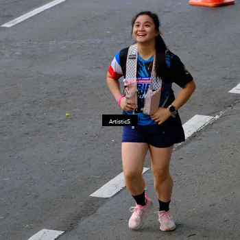 Runner Photo 7684044