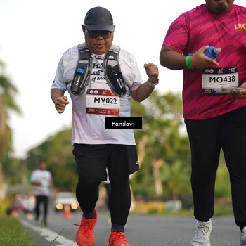 Runner Photo 7684050